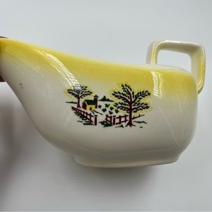 Grant Crest Country Charm creamer